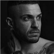 Docente di fotografia di moda e foto ritocco